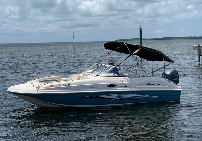 22.5 ft Hurricane SunDeck Deck Boat Rental - Islamorada Boat Rentals